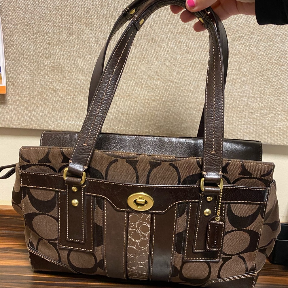 Coach Purse - zip top - shoulder - brown